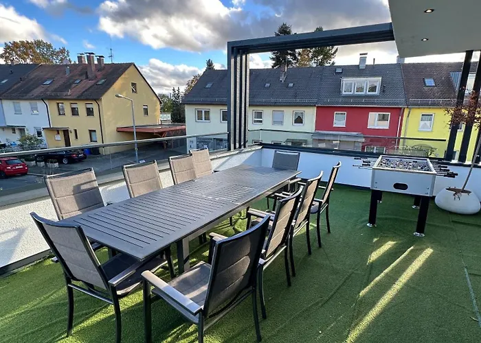 Day Young Life 85qm Terrasse Lounge, Grill, Carport * Neurenberg